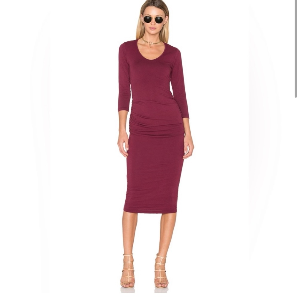 Michael stars ruched dress in color burgundy